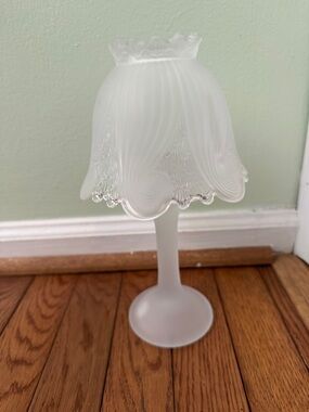 Partylite Frosted Glass Candle Lamp with Scalloped Shade